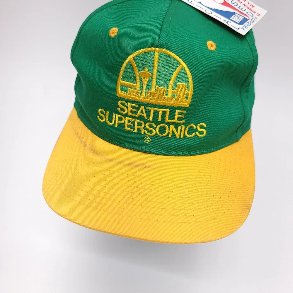 Vintage‎ Seattle SuperSonics Snapback Hat Drew Pearson NBA Green Yellow Skyline